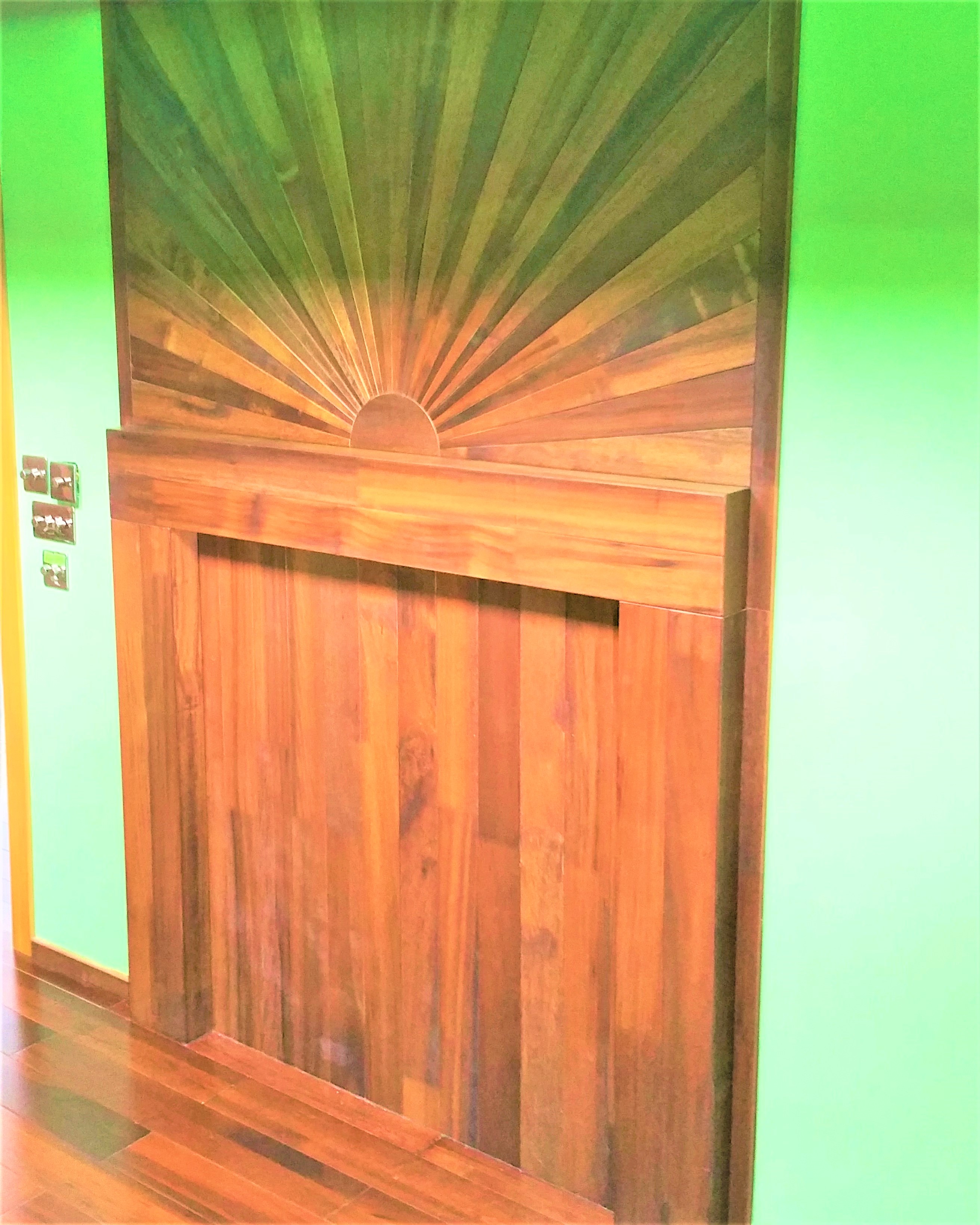 Art-deco sunburst wood panelling