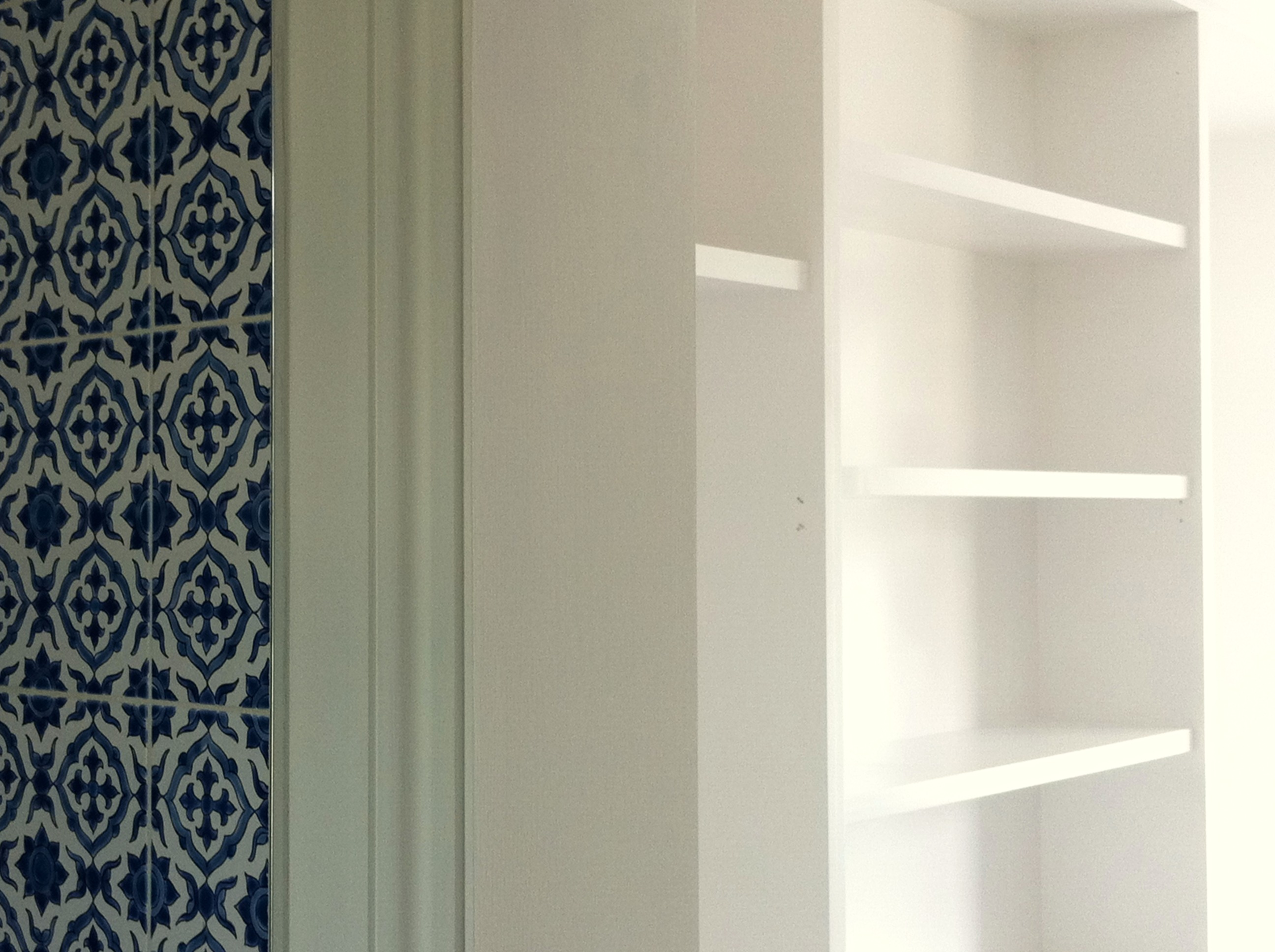 Concealed internal drawer cabinetry in fitted furniture